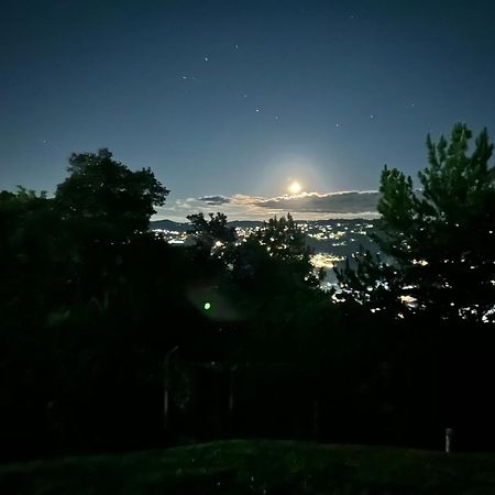 Apartamento Na Montanha Em Campos Campos do Jordão Eksteriør billede